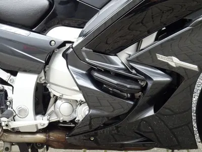YAMAHA FJR 1300 AE – foto 4