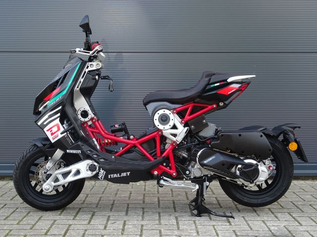 italjet - dragstar-200-limited-edition