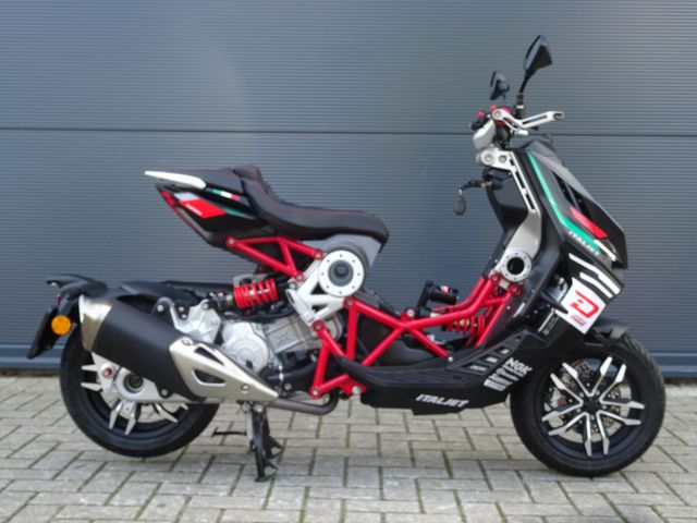 italjet - dragstar-200-limited-edition