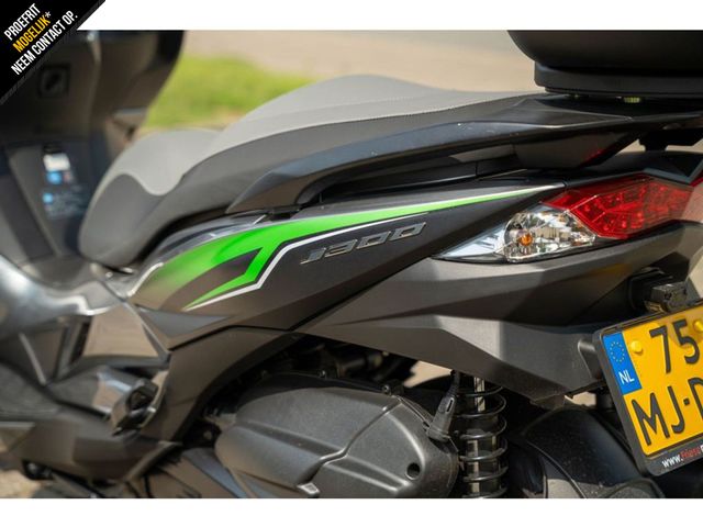 kawasaki - j-300