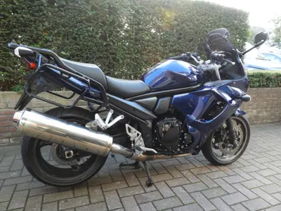 SUZUKI GSX 1250 FA – foto 3