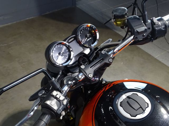 kawasaki - z900rs-se