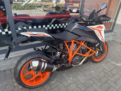 KTM 1290 SUPER DUKE GT – foto 3