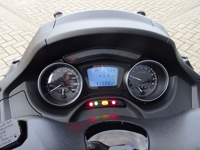piaggio - mp3-500-sport-hpe-abs-asr