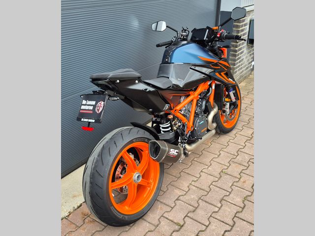 ktm - 1290-super-duke-r-evo