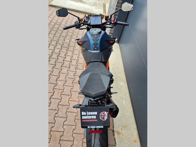 ktm - 1290-super-duke-r-evo
