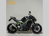 KAWASAKI Z900