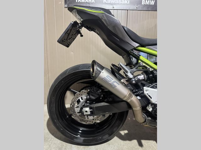 kawasaki - z900