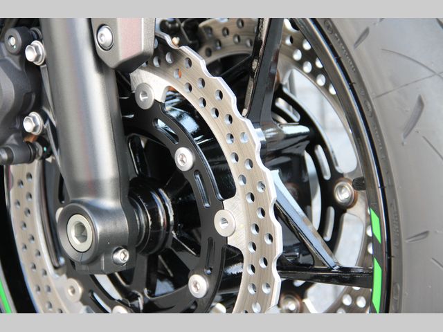 kawasaki - z650-abs