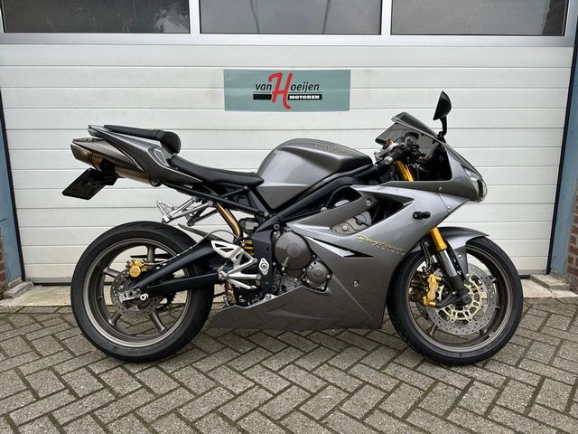 triumph - daytona-675