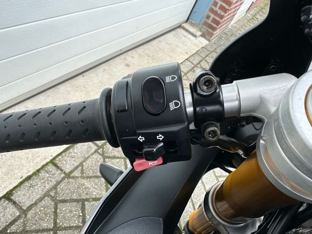 triumph - daytona-675