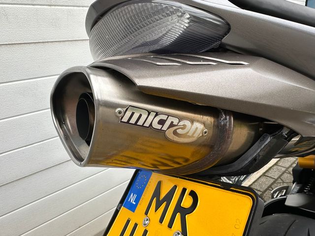 triumph - daytona-675