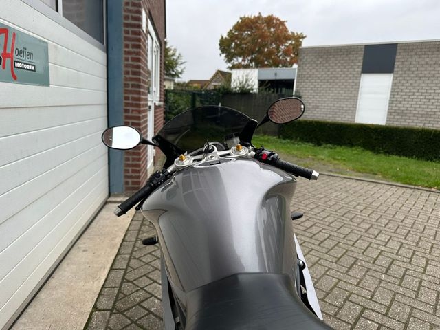triumph - daytona-675