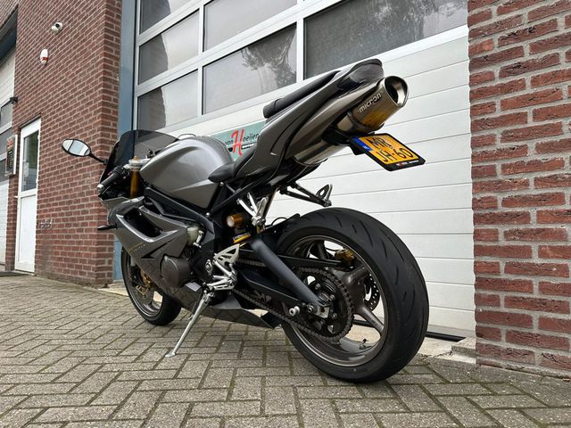 triumph - daytona-675
