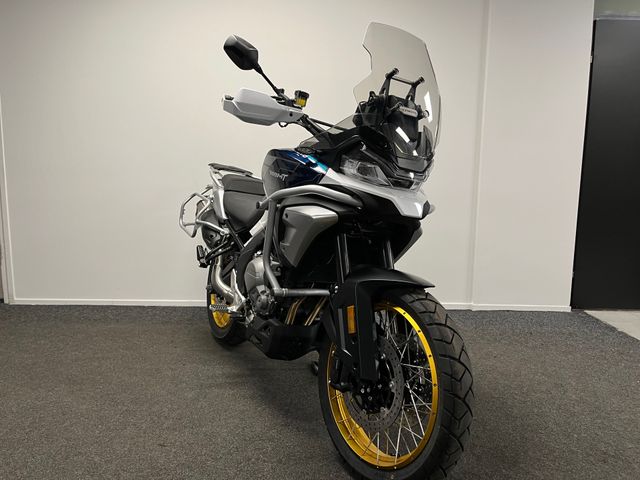 cfmoto - 700-mt-adventure