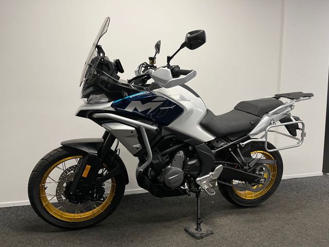 cfmoto - 700-mt-adventure