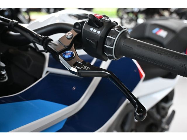 bmw - m-1000-xr