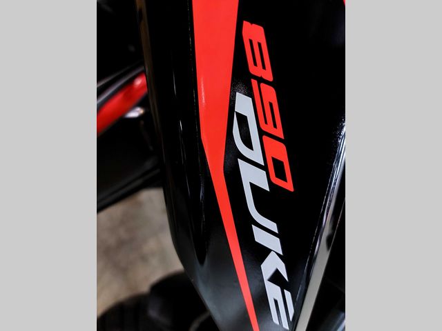 ktm - 890-duke-r