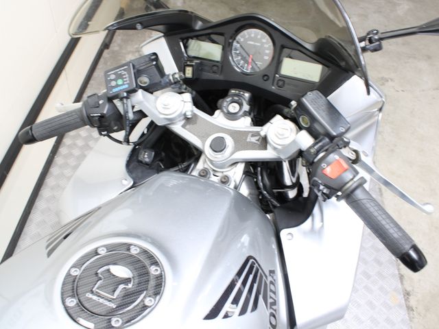 honda - vfr-800-vtec-abs