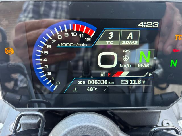 suzuki - gsx-8s