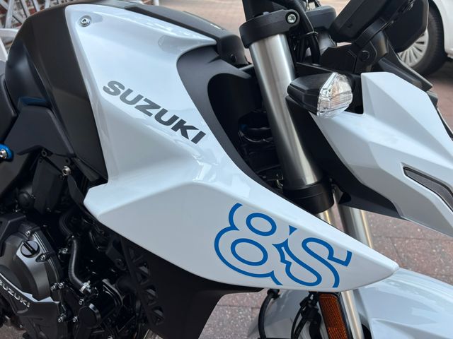 suzuki - gsx-8s