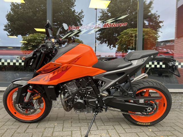 ktm - 990-duke
