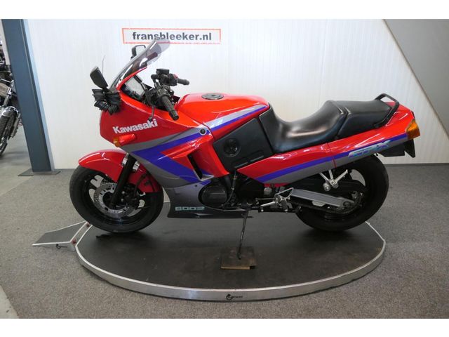 kawasaki - gpx-600-r