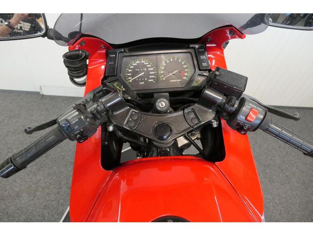 kawasaki - gpx-600-r