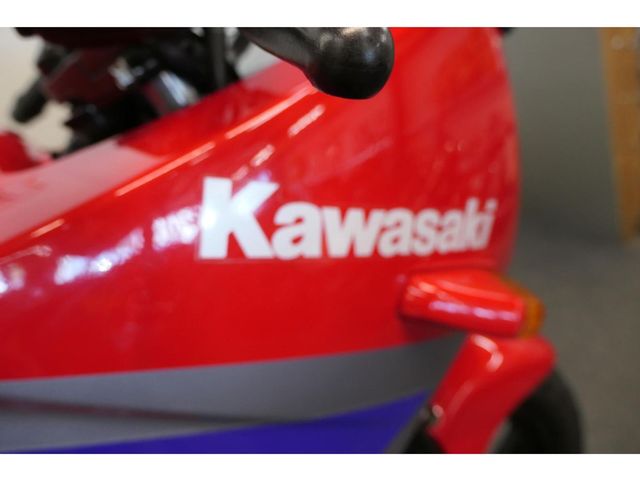 kawasaki - gpx-600-r