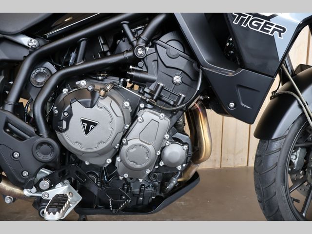 triumph - tiger-900-gt