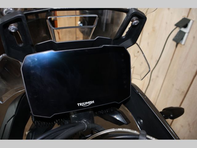 triumph - tiger-900-gt
