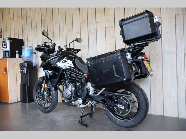 triumph - tiger-900-gt