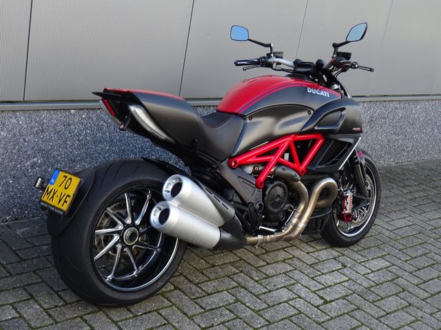 ducati - diavel-carbon