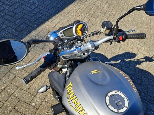 triumph - street-triple-675