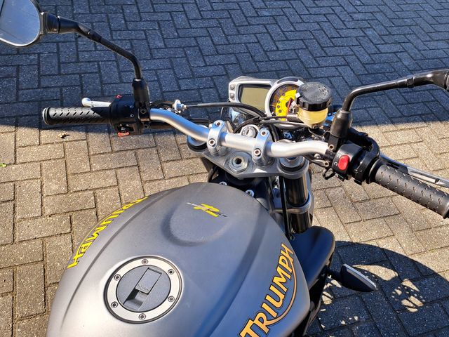 triumph - street-triple-675