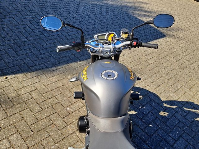 triumph - street-triple-675