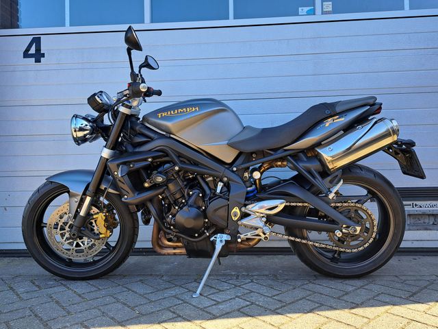 triumph - street-triple-675