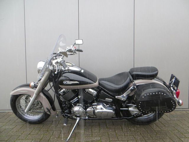 yamaha - xvs-650-a-dragstar-classic