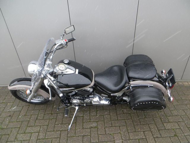 yamaha - xvs-650-a-dragstar-classic