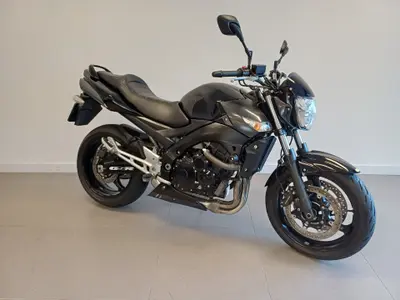 SUZUKI GSR 600 – foto 2