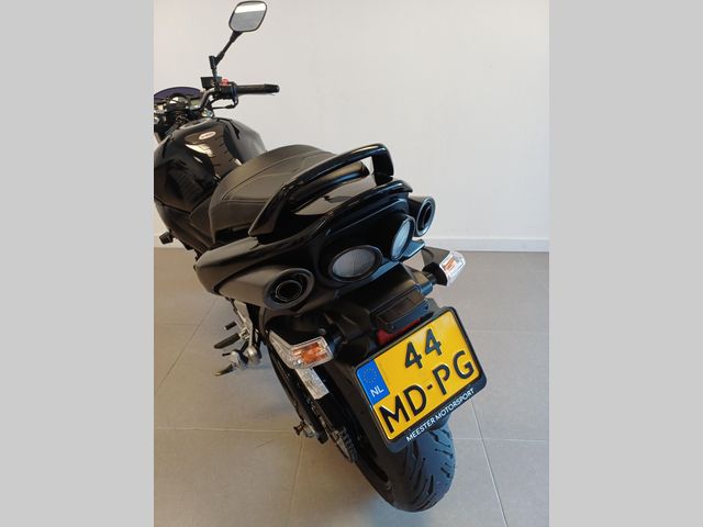 suzuki - gsr-600