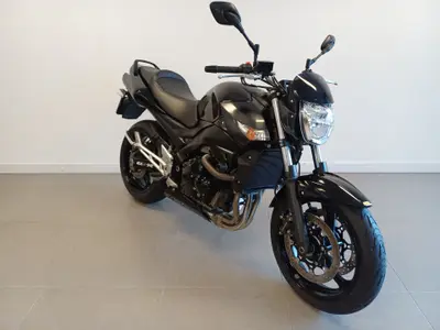 SUZUKI GSR 600 – foto 3