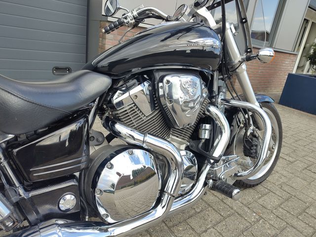 honda - vtx-1800