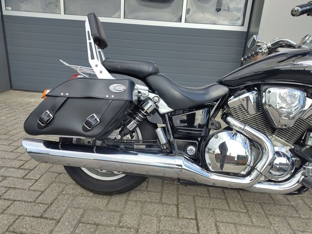 honda - vtx-1800
