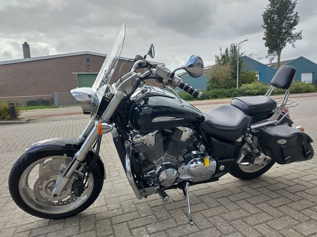 honda - vtx-1800