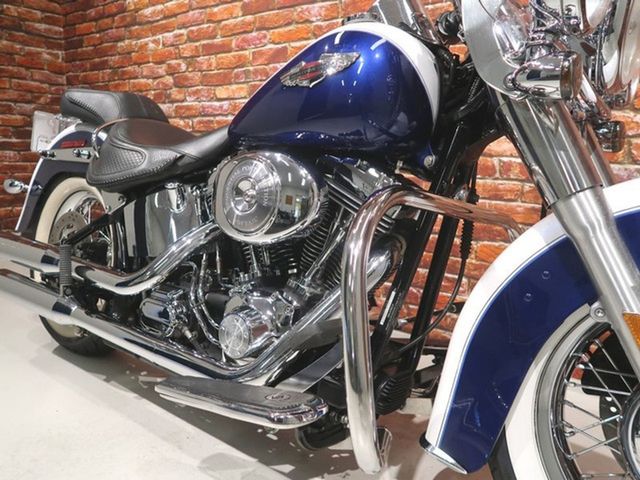 harley-davidson - softail-deluxe-flstn