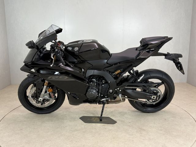 yamaha - r9