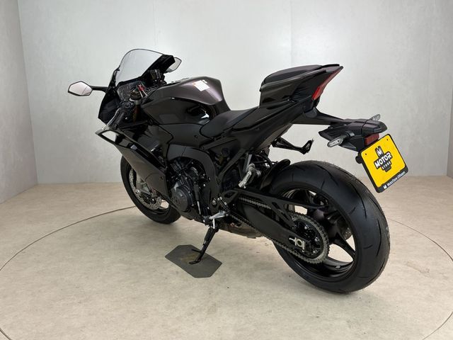 yamaha - r9