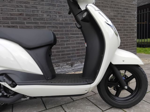 suzuki - address-125