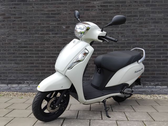 suzuki - address-125